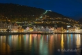 Bergen-historischer-Stadtkern-Blaue-Floyen-Spiegelung-Hafen-Stunde-Nachtaufnahme-Beleuchtung-Norwegen-Sony A7RII-DSC00686_0001