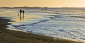 Landschaften-Wild-Atlantic-Way-Spaziergaenger-Strandspaziergang-Abendstimmung-Meereskueste-Nordkueste-Irland-Nordirland-irische-nordirische-A_SAM4645