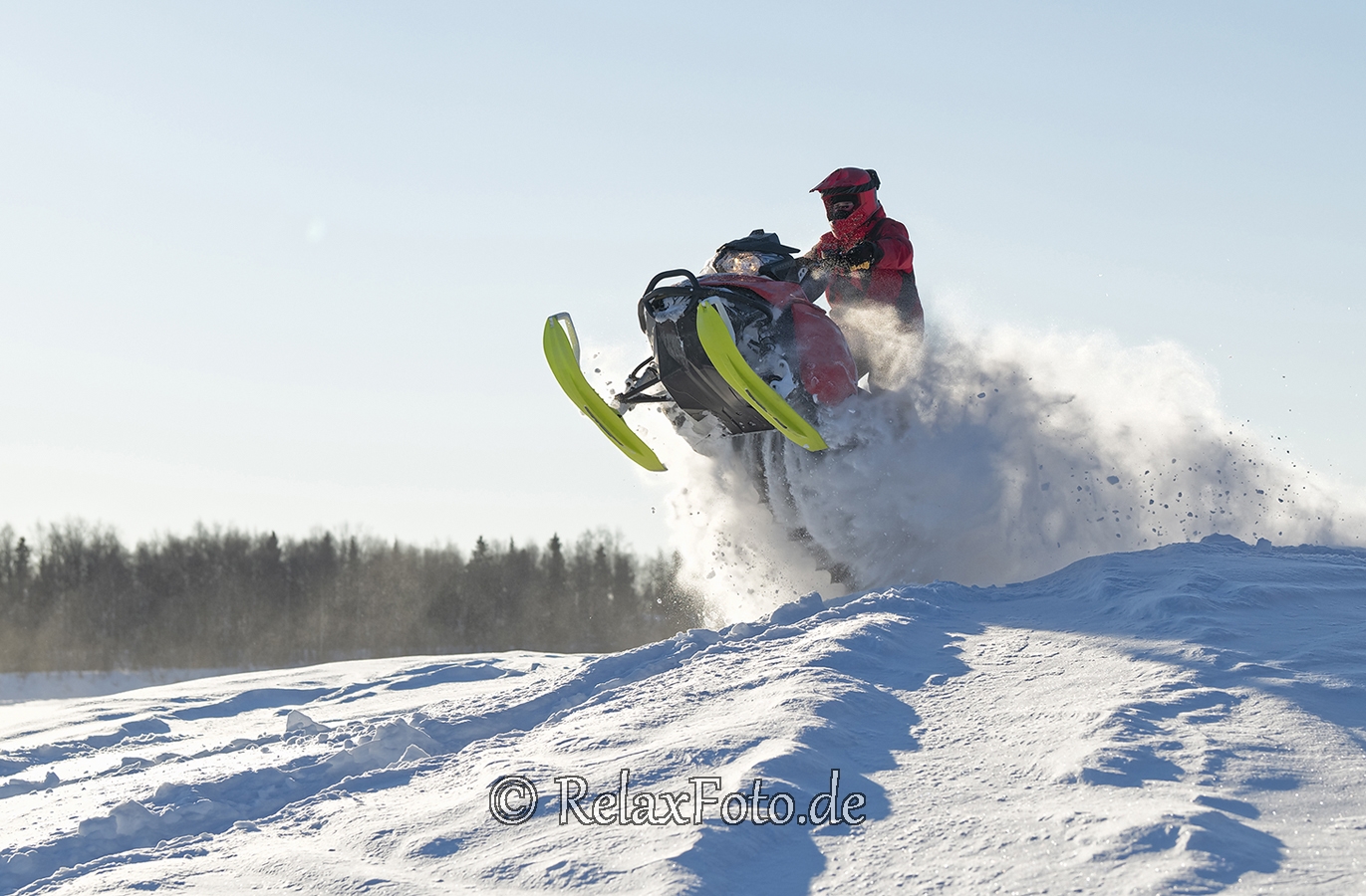 winter-schnee-springen-Schnee-mobil-scooter-winter-akrobatik-C_NIK_8335 Kopie