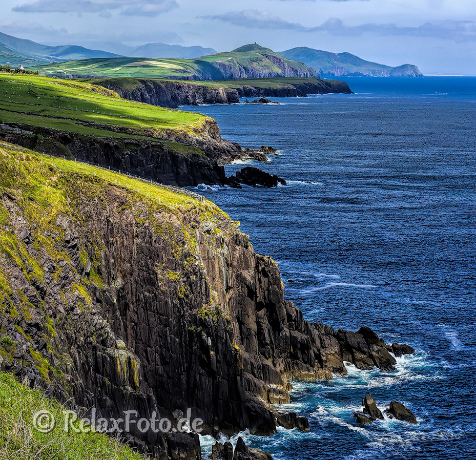 Landschaften-Felsen-Steilkueste-Wild-Atlantic-Way-Irland-Irische-Kueste-Westkueste-A_SAM4976